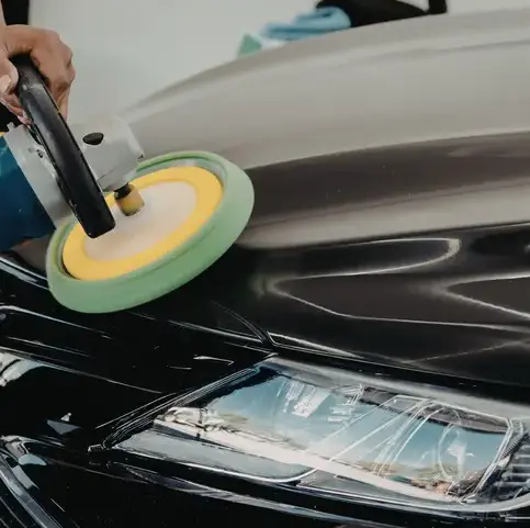 detailing automobile à Broons - image 4