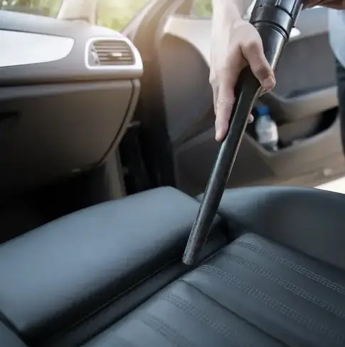 detailing automobile à Dinan - image 4