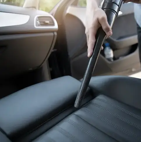 detailing automobile Yvignac-1